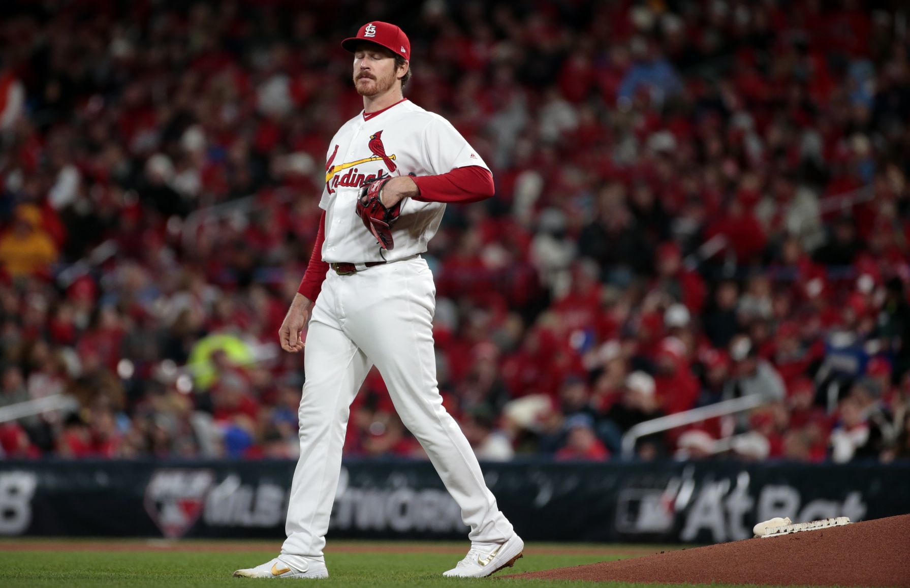 Cardinals, Nationals open NLCS at Busch